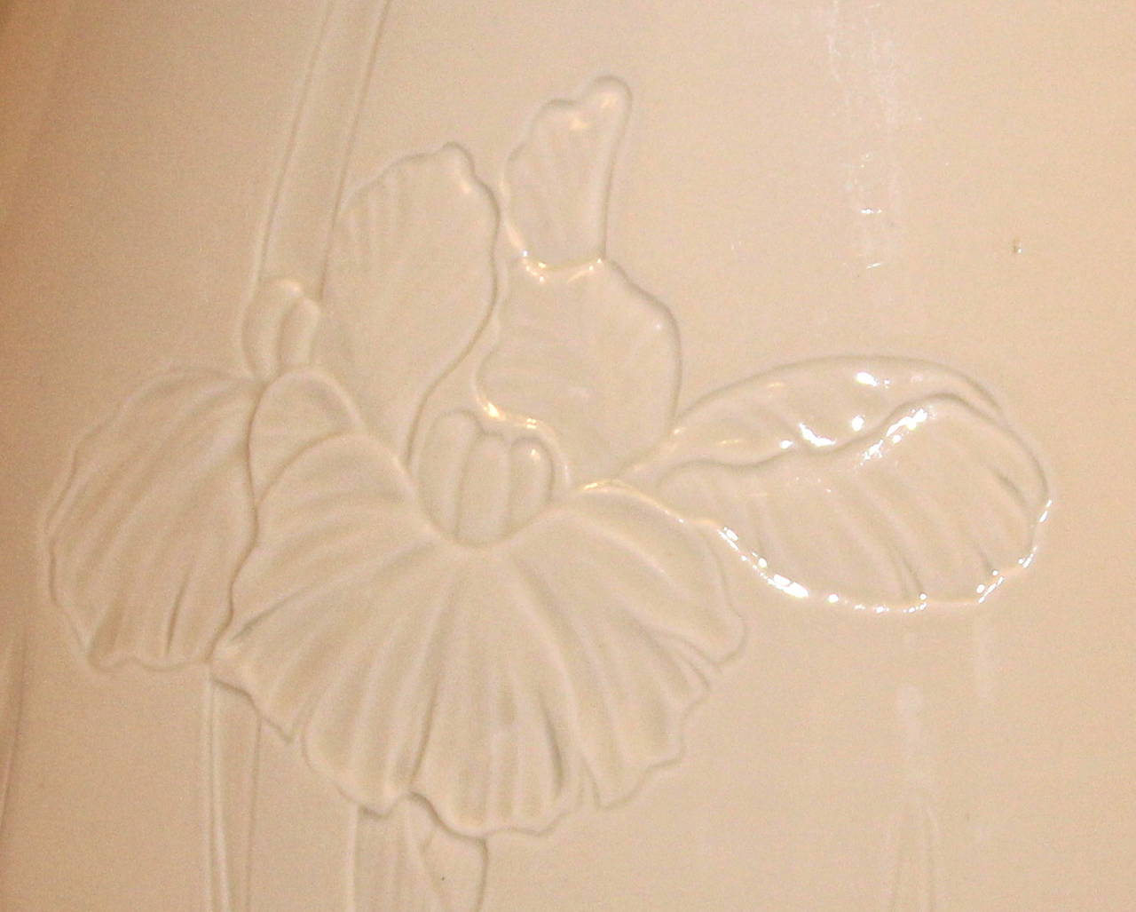 Antique Japanese Carved Studio Blanc de Chine Porcelain Vase 5