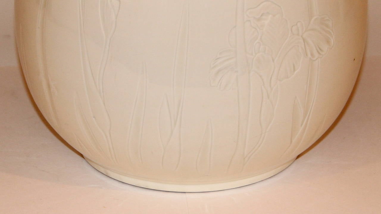 Antique Japanese Carved Studio Blanc de Chine Porcelain Vase 2
