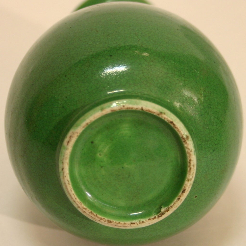 19th Century Antique Chinese Porcelain Apple Green Crackle Glaze Vase