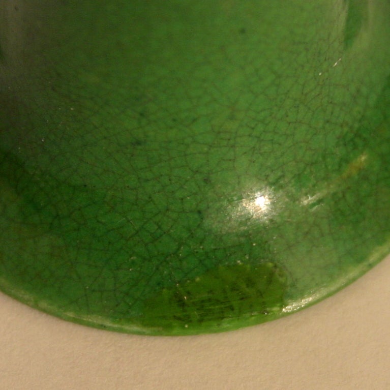 Antique Chinese Porcelain Apple Green Crackle Glaze Vase 2