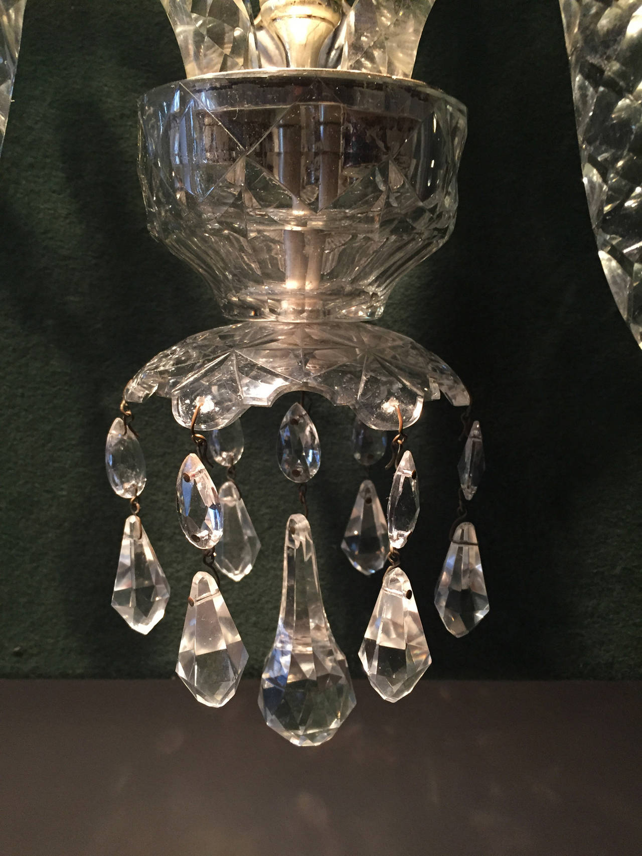 Fine Pair of Antique, Georgian Cut-Glass Wall Lights, English, circa 1770 In Excellent Condition In New York, NY