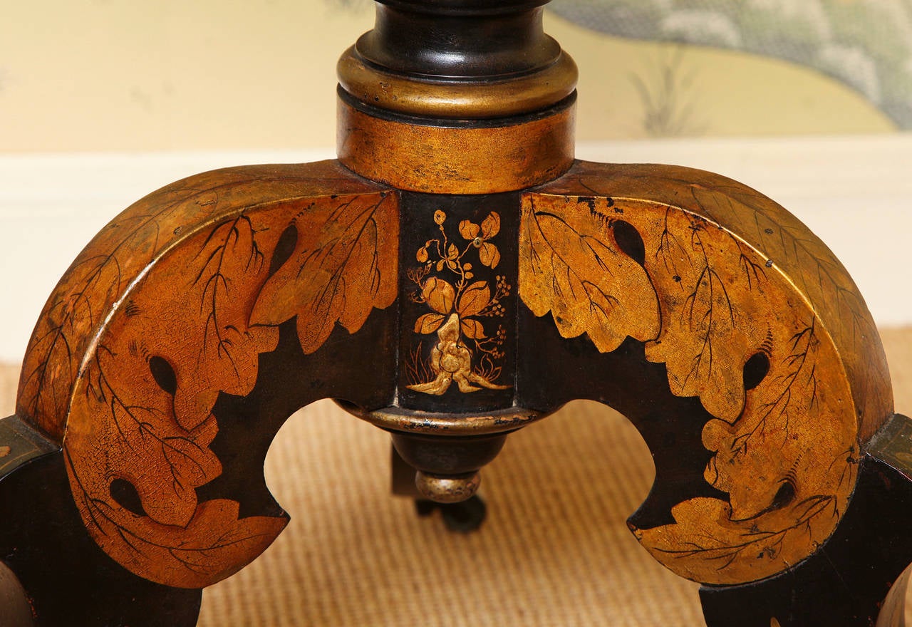 Japanned Chinoiserie Gilt Decorated Circular Tilt-Top Table, French, circa 1810 For Sale 2