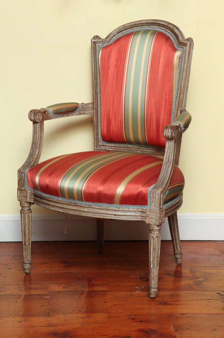 French Set of Four Louis XVI Period Gray Painted Fauteuils, circa 1785 For Sale