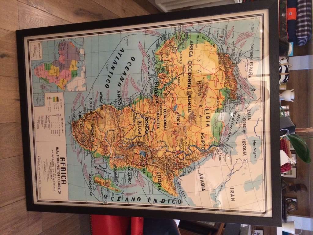 Vintage Map of Africa in Spanish. First edition.