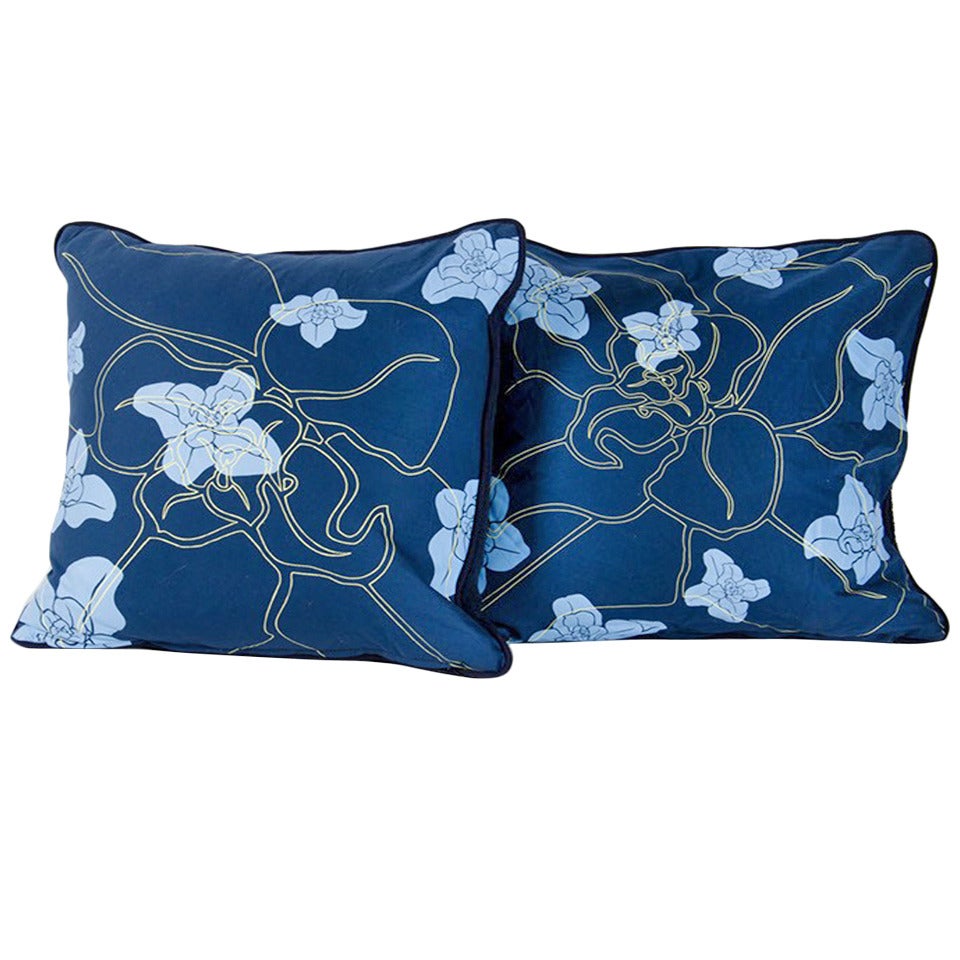 Hawaiian Floral Print Pillows For Sale