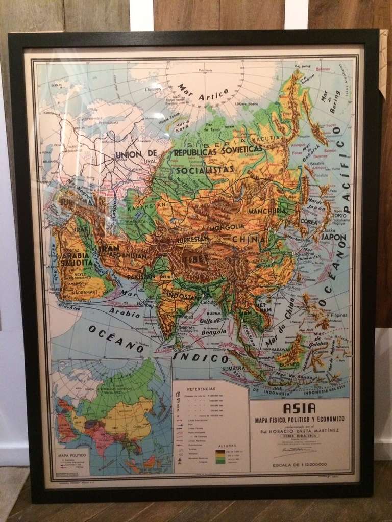 Vintage Map of Asia in Spanish. First Edition