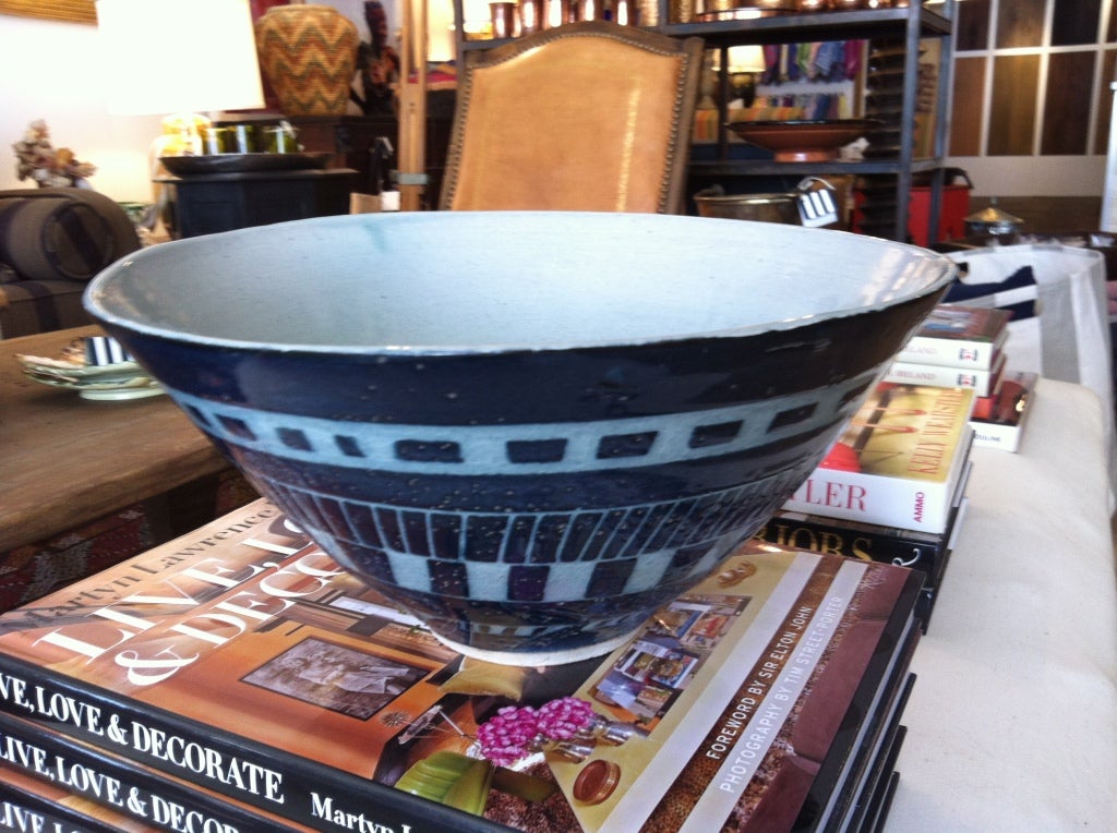 Chinese Ceramic Bowl at 1stdibs