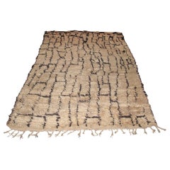 1960s Moroccan Berber Rug with Biomorphic Link Motif 8