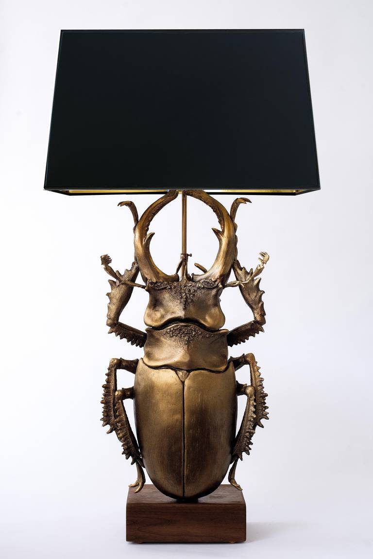 Dallas based sculptor George Sellers studied in Italy, where he was trained in the traditional methods by a master carver. He creates seductively Gothic home furnishings and objet using plaster and bronze as his primary mediums.

Flair exclusive