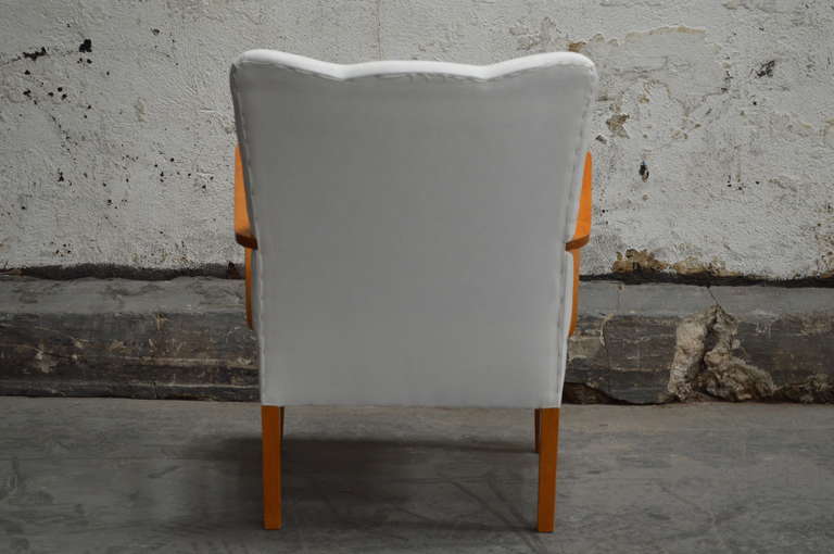 Swedish Art Deco Moderne Scalloped Back Side Chair - COM Ready In Excellent Condition In Atlanta, GA