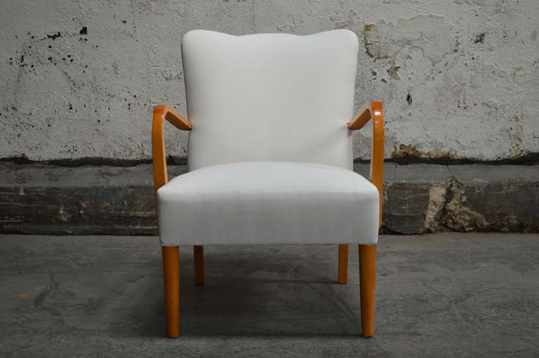 Mid-20th Century Swedish Art Deco Moderne Scalloped Back Side Chair - COM Ready