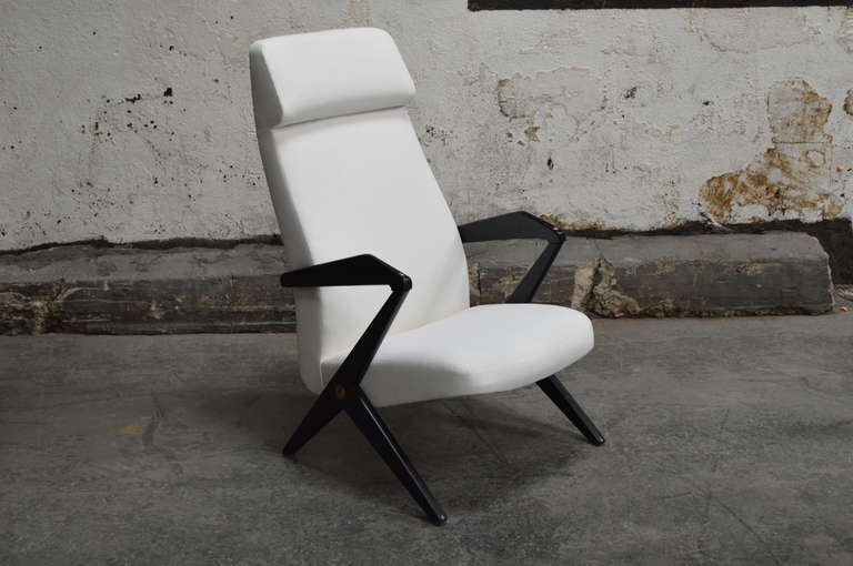 A very special lounge arm chair by Swedish furniture designer Bengt Ruda, who designed furniture for Nordiska Kompaniet in the early 1950s.  This chair has been fully restored, reupholstered in muslin and is awaiting your COM fabric.  Reupholstery