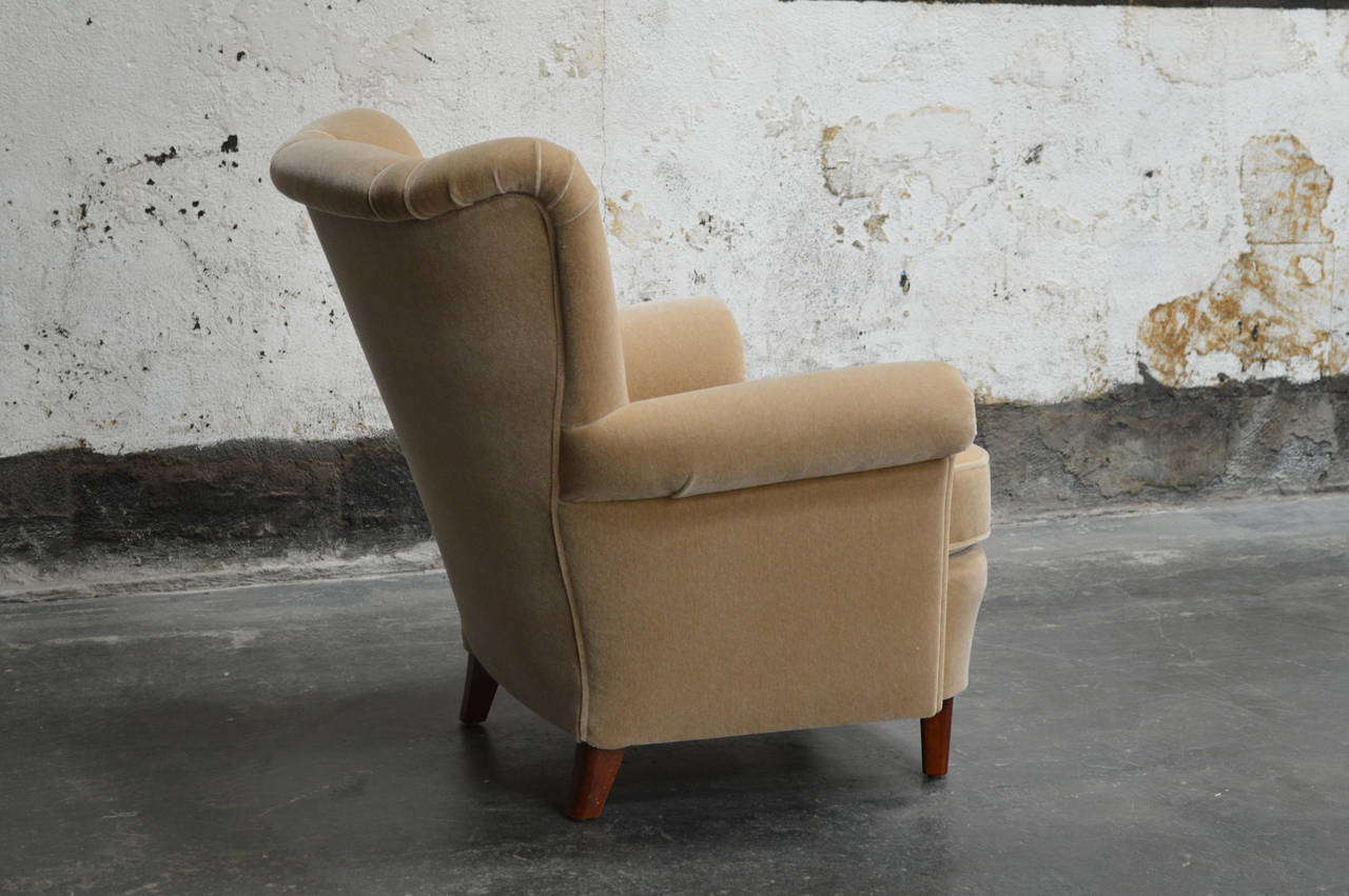 Swedish Art Deco Moderne Mohair Club Chair In Excellent Condition In Atlanta, GA