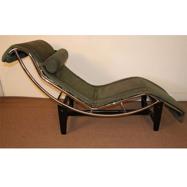 green leather chaise lounge