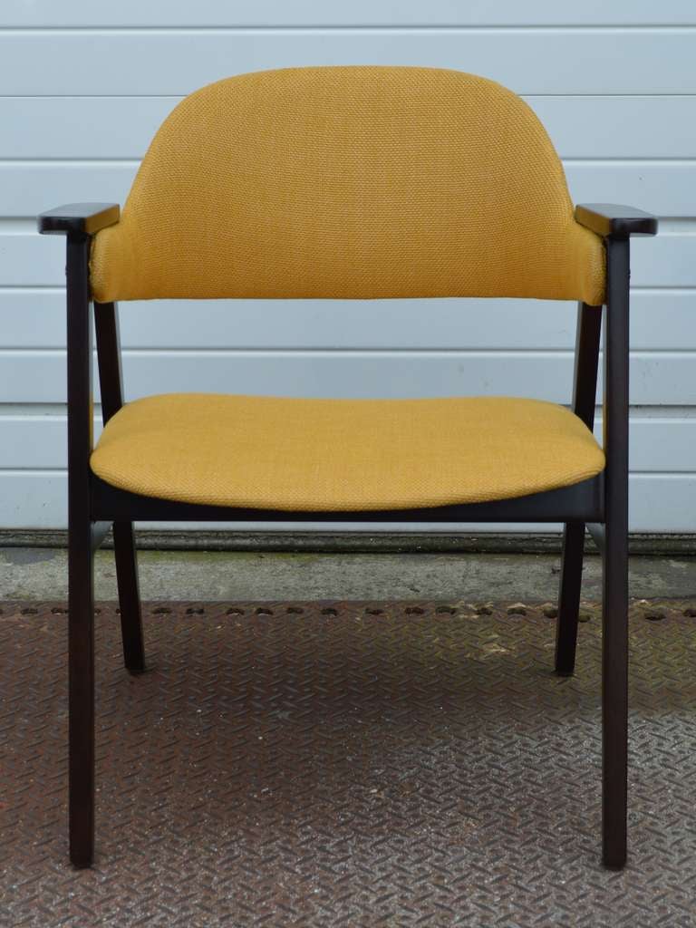 Moderner Sessel aus Teakholz aus der Mitte des Jahrhunderts  (Moderne der Mitte des Jahrhunderts) im Angebot