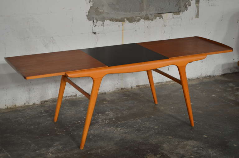 Mid-20th Century Danish Mid Century Aerodynamic Expanding Coffee Table