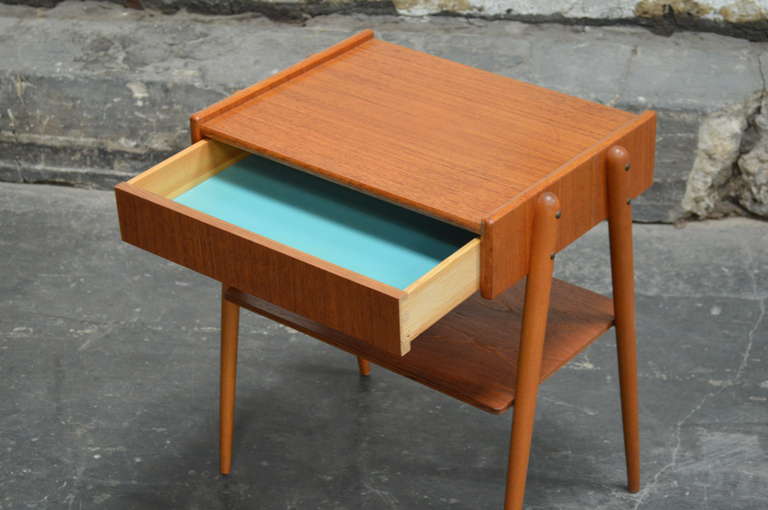 Mid Century Teak Petite Side Table or Nightstand with Drawer and Shelf In Excellent Condition In Atlanta, GA