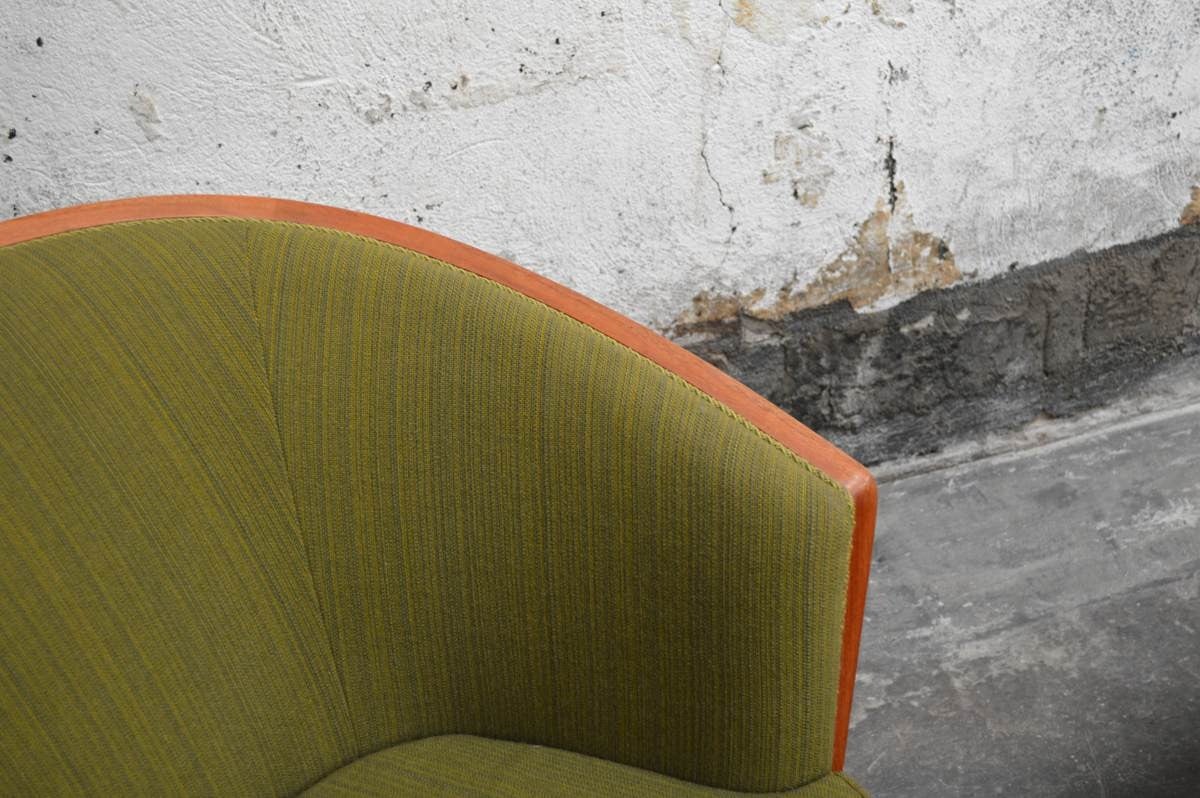 mid century barrel back chair