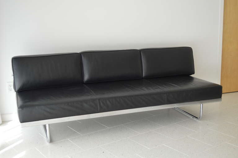 Modern Le Corbusier LC5 Sofa Day Bed by Cassina