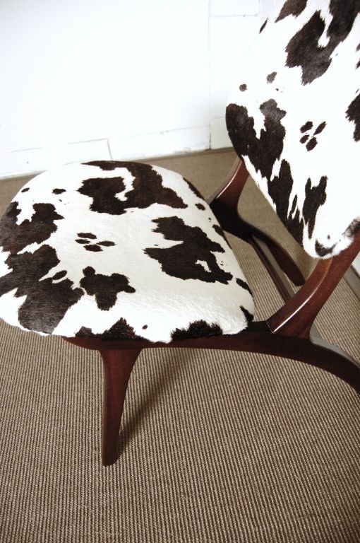 Sedia da salotto in pelle di pony svedese della metà del secolo scorso in vendita 1