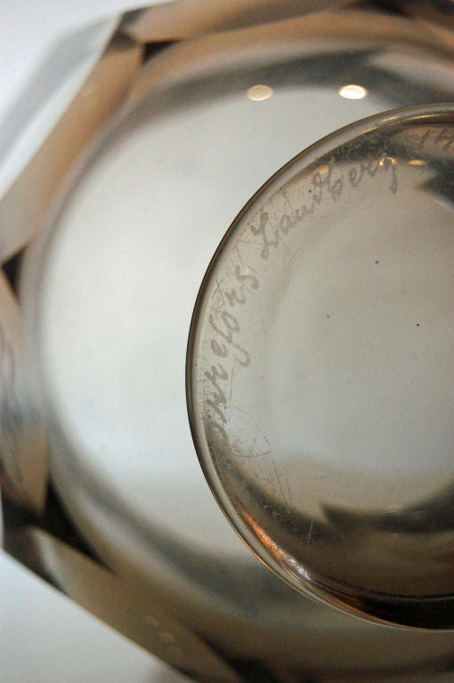 Suédois Vase en verre d'art sirène gravé Nils Landberg pour Orrefors en vente