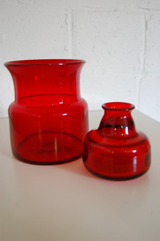Vintage Swedish Red Art Glass Vase by Erik Höglund for Boda For Sale 2