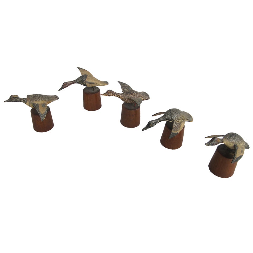 Circa 1900 Set of Miniature Carved Ducks For Sale