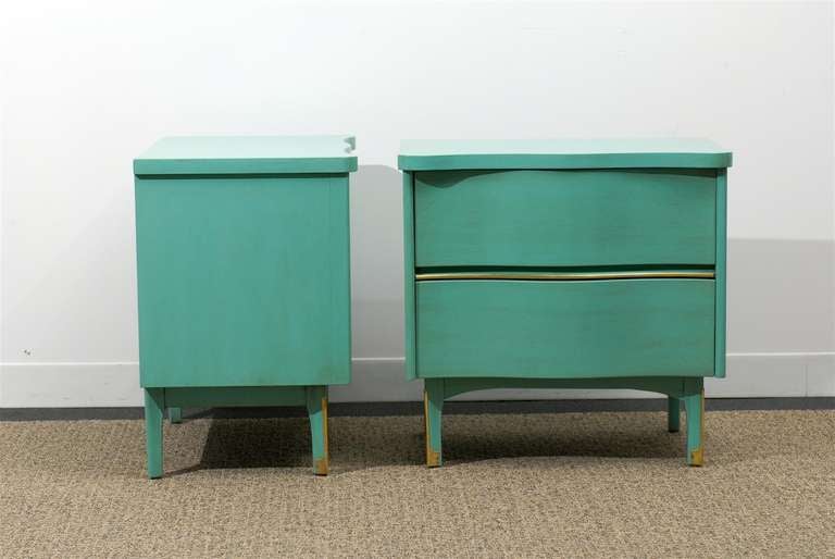 Beautiful Pair of Serpentine Front End Tables/Night Stands in Turquoise 2
