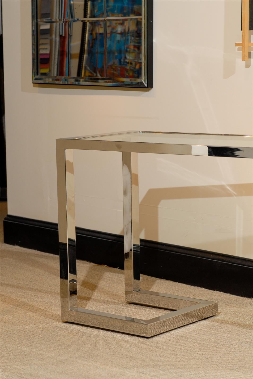 Chrome and Class Console Table In Excellent Condition In Atlanta, GA