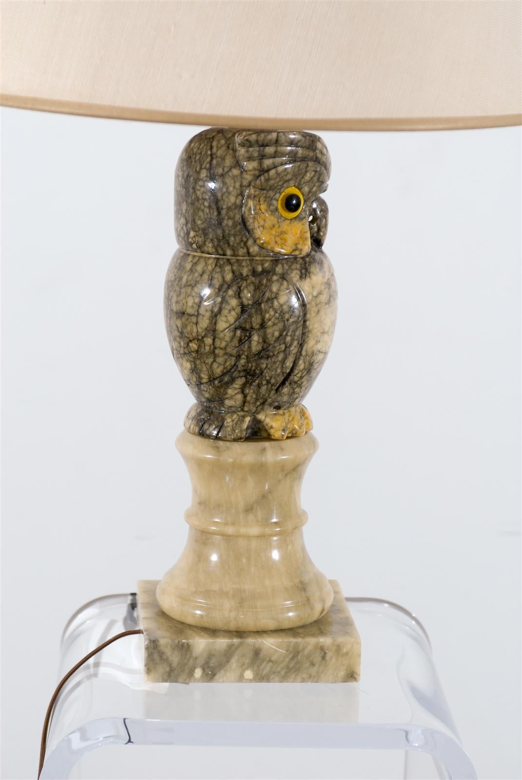 Marble Owl Lamp In Excellent Condition In Atlanta, GA