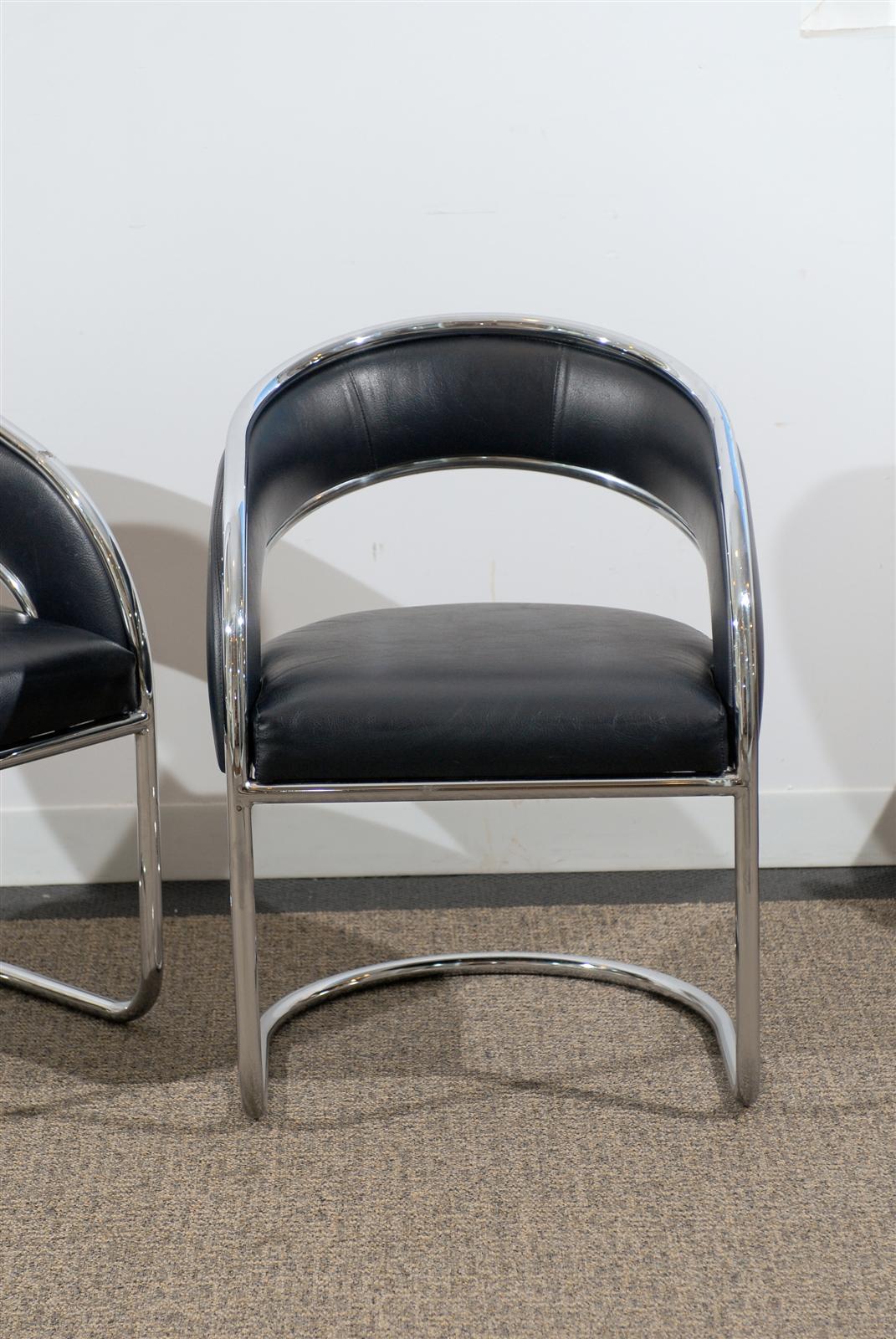 Pair of Rounded Back Chrome Chairs in Black Leather For Sale 2