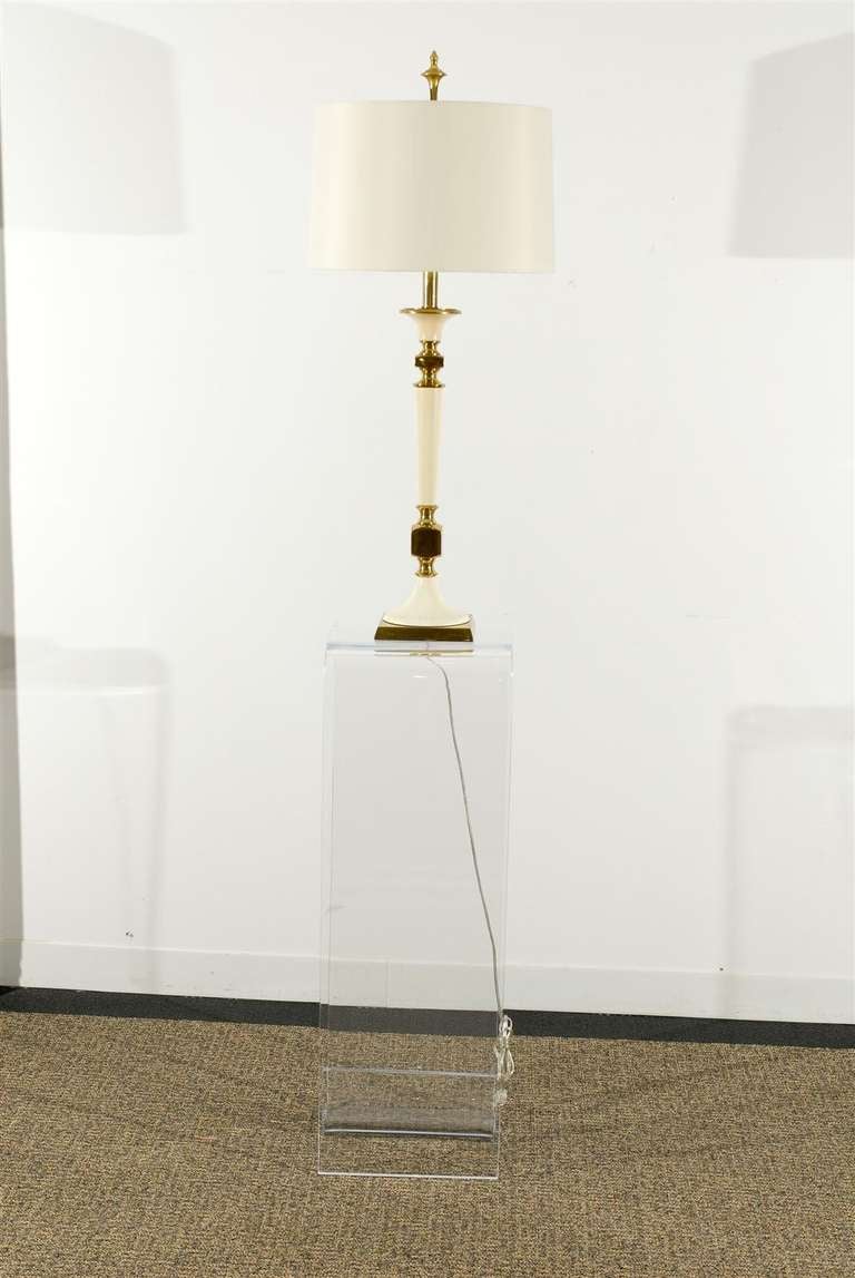 Mid-Century Modern Gorgeous Pair of Stiffel Lamps in Brass and Cream