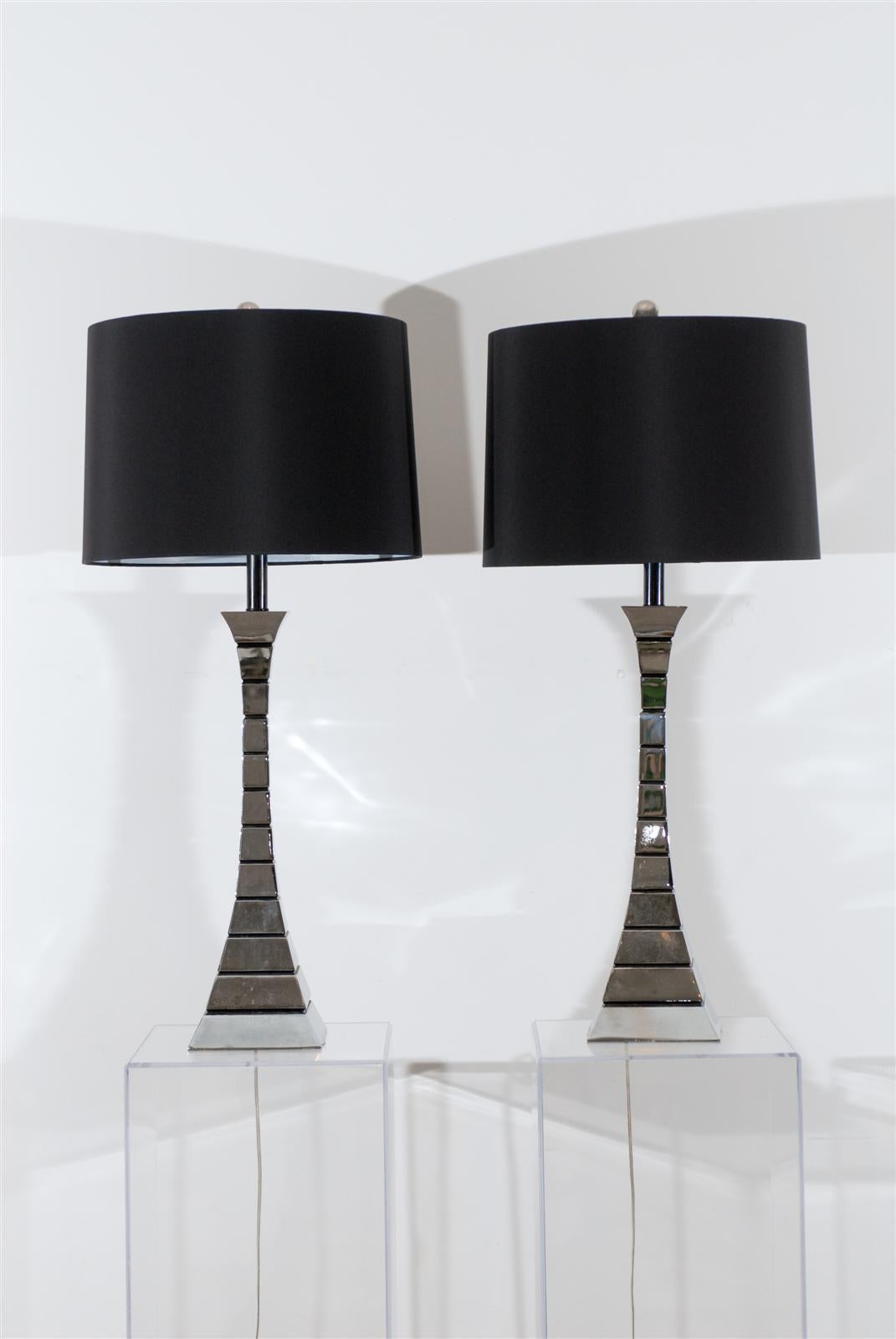 Pair of Midcentury Lamps in Chrome For Sale 3
