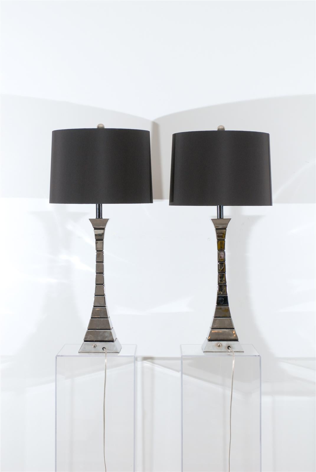 Pair of Midcentury Lamps in Chrome In Excellent Condition For Sale In Atlanta, GA