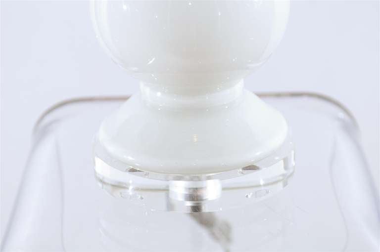 Verre Paire de lampes Stellar de Murano en blanc pur avec abat-jours en laque en vente