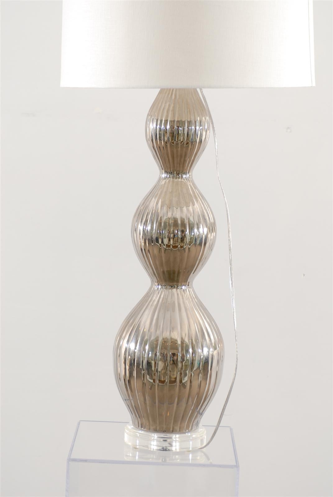 Late 20th Century Pair of Mid-Century Lamps on Lucite Bases