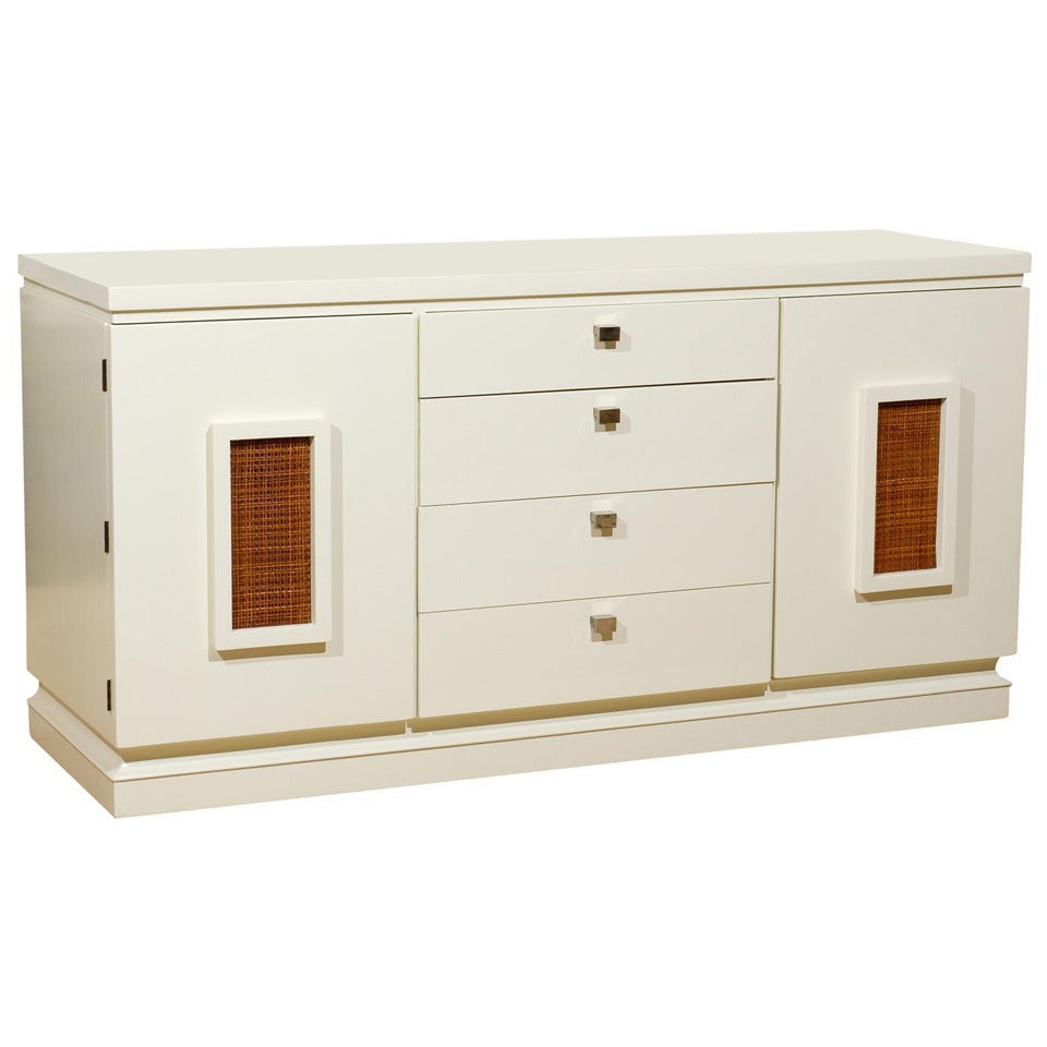 Exceptional Modern Buffet/Credenza by American of Martinsville in Cream Lacquer For Sale