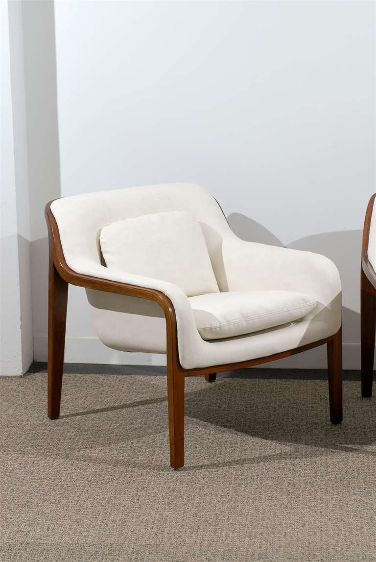 Restored Pair of Bill Stephens Walnut Lounge Chairs in Cream Leather 4