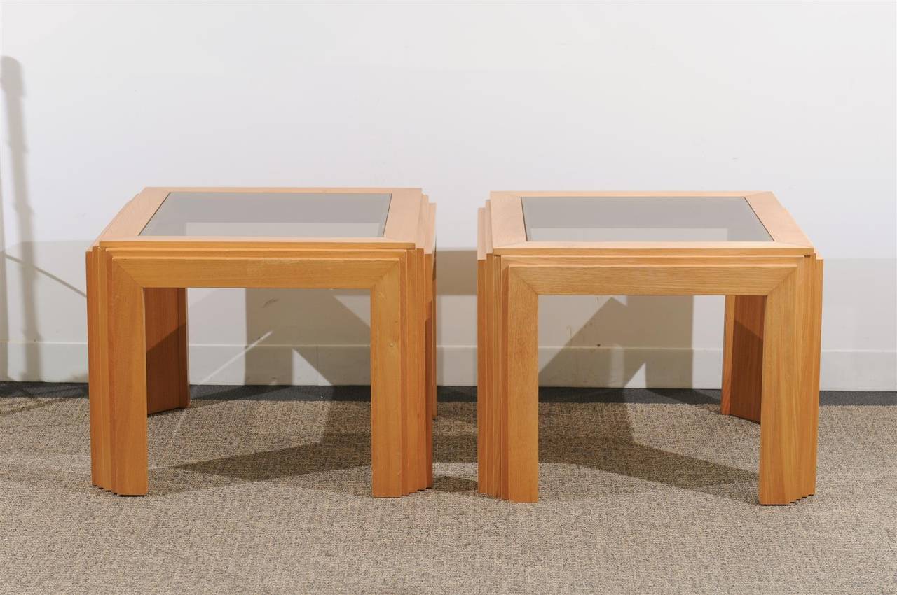 Wood Pair of Mid-Century Modern Side Tables For Sale