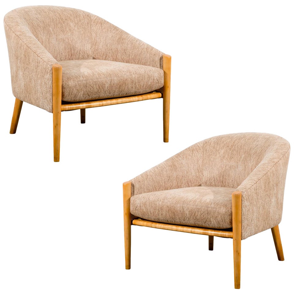 Outstanding Pair of Ward Bennett Style Lounge Chairs in Maple, circa 1975