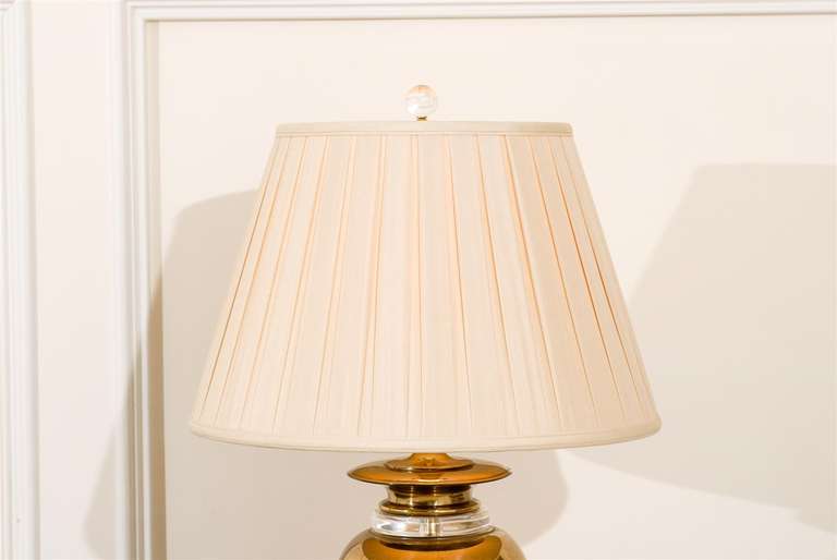 Wunderschönes Paar moderner Ingwerglas-Lampen aus Messing im Angebot 1