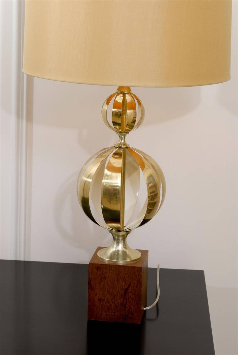 Unknown Exquisite Pair of Stacked Cut Brass Sphere Lamps For Sale