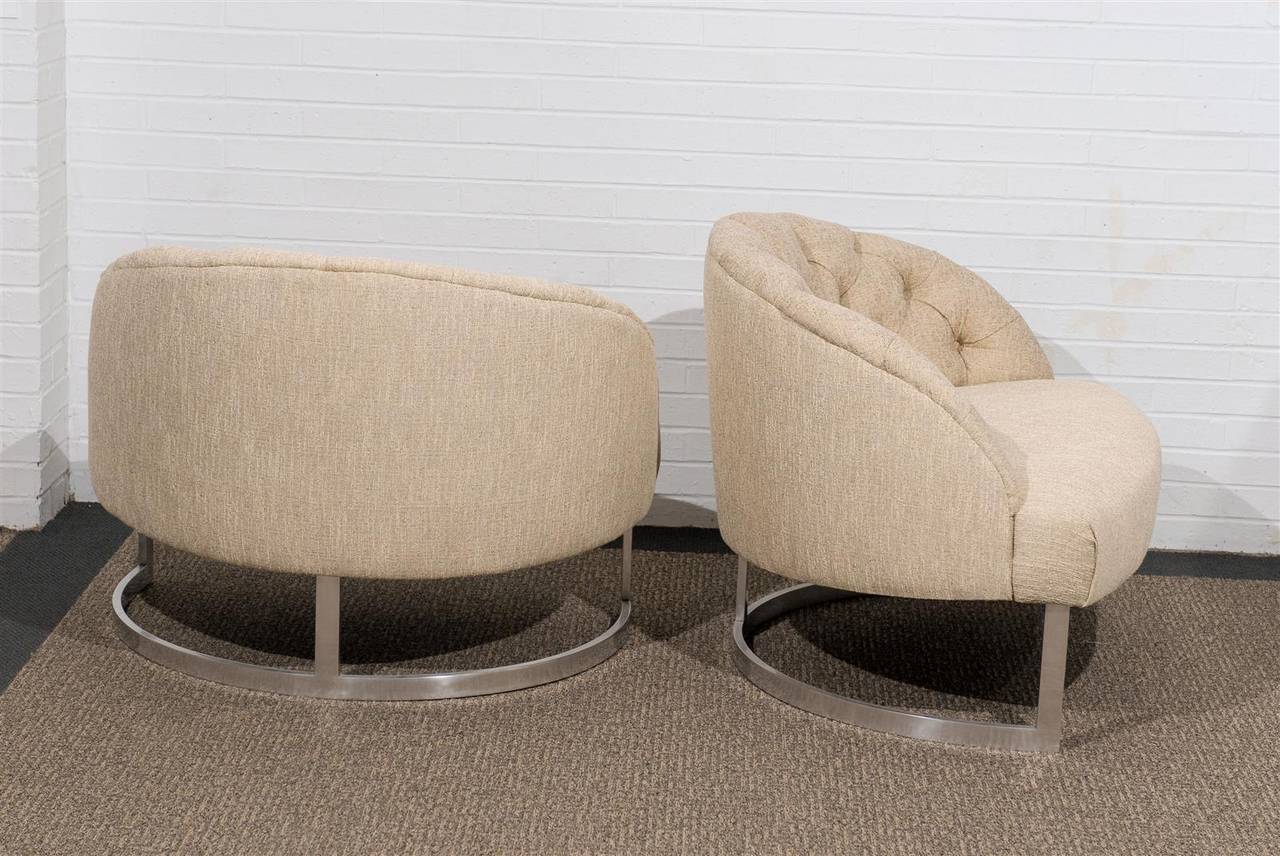 Pair of Overscale Tufted Lounge Chairs in the Style of Harvey Probber For Sale 1