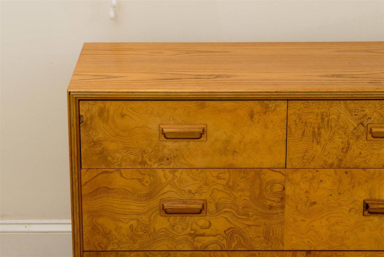 Stunning Restored Pair of Olivewood Chests by Henredon, circa 1980 In Excellent Condition For Sale In Atlanta, GA
