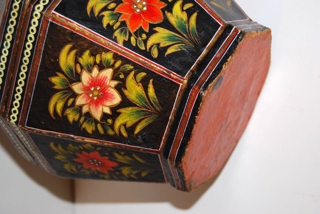 Late 19th Century Norwegian Rosemaling Folk Painted Box 3