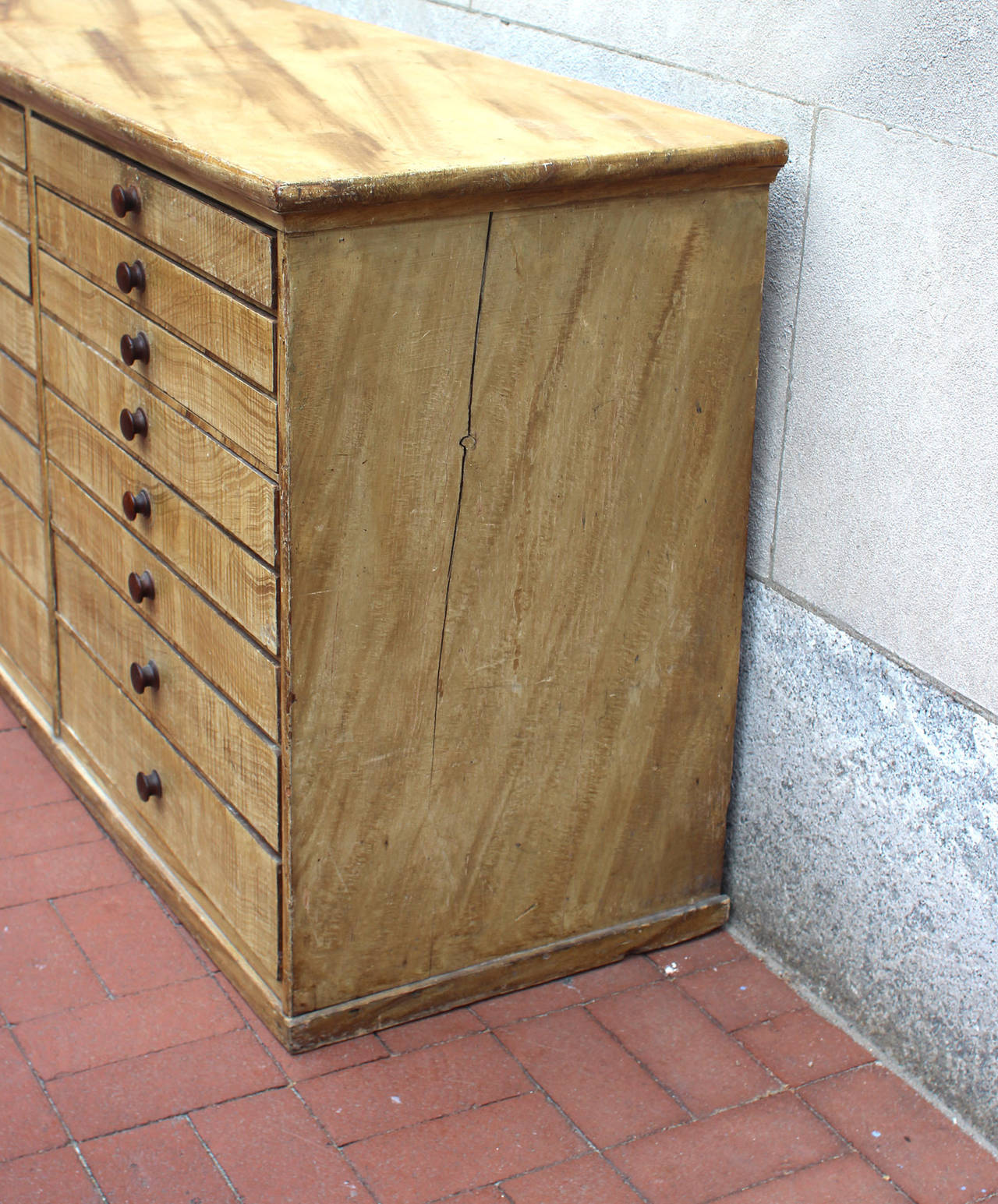 American Grain Painted 16-Drawer Chest, circa 1860 For Sale