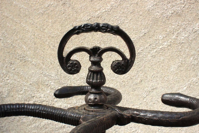 Umbrella Stand with Snake Heads 1