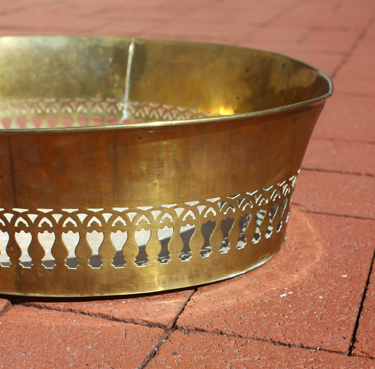 Country Large 19th Century English Brass Basket