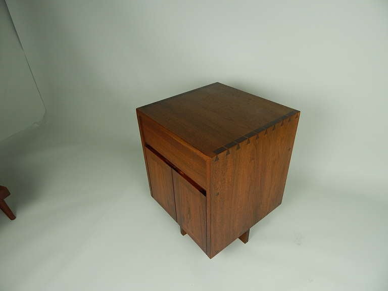 Walnut  Kornblut Cabinet by George Nakashima In Excellent Condition For Sale In Sea Cliff, NY