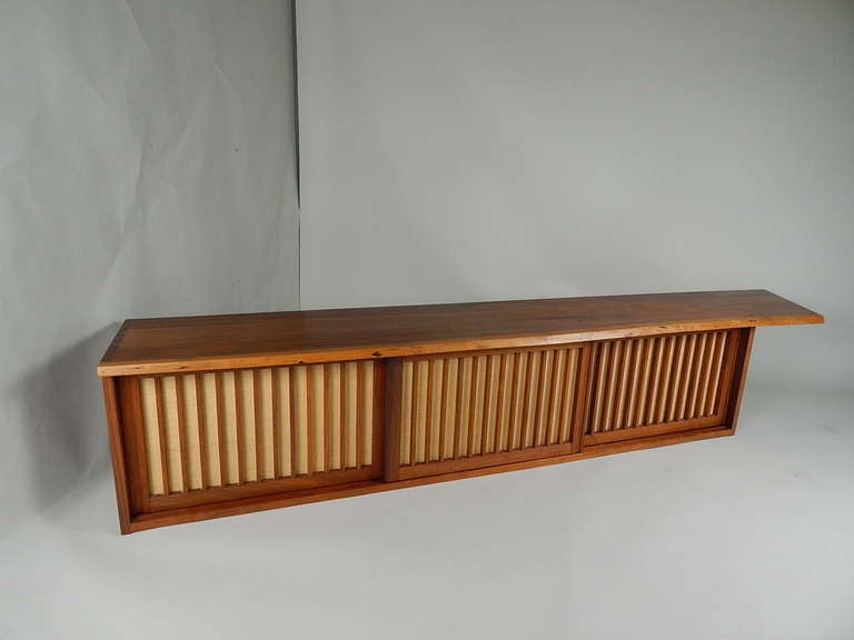 Walnut Wall Cabinet by George Nakashima In Excellent Condition For Sale In Sea Cliff, NY